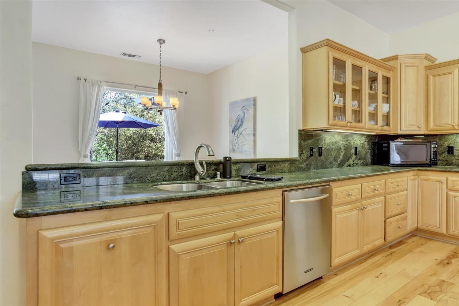 Detail Gallery Image 16 of 74 For 17582 Chaparral Dr, Penn Valley,  CA 95946 - 5 Beds | 4 Baths