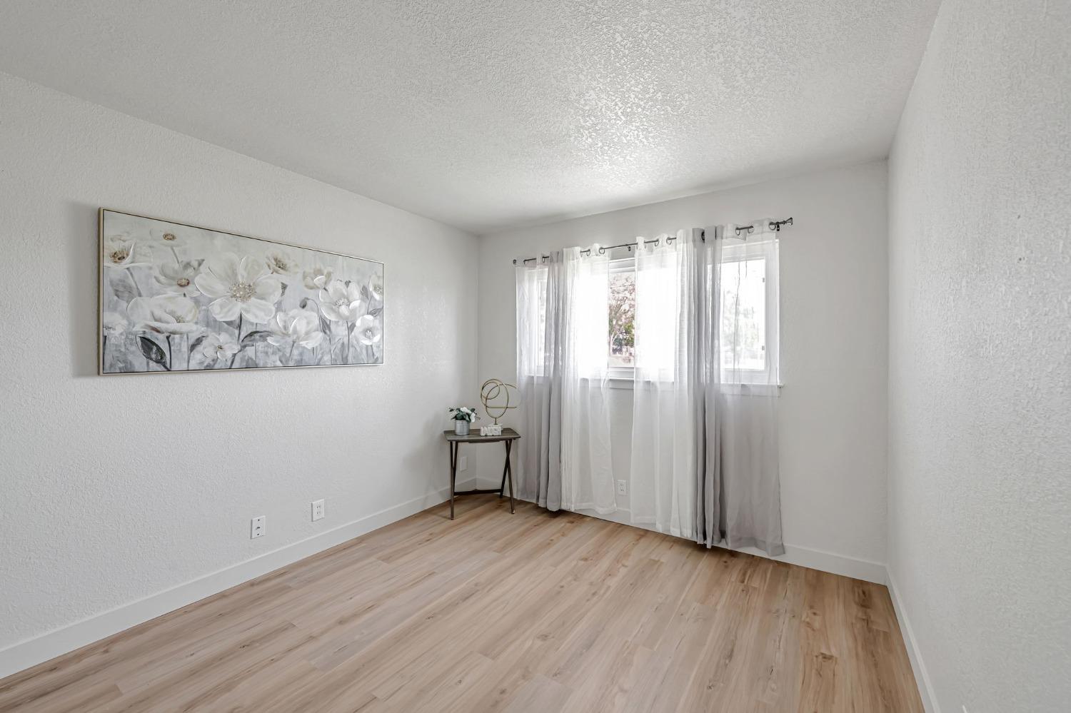 Detail Gallery Image 17 of 27 For 2253 Edison Ave, Sacramento,  CA 95821 - 3 Beds | 1 Baths