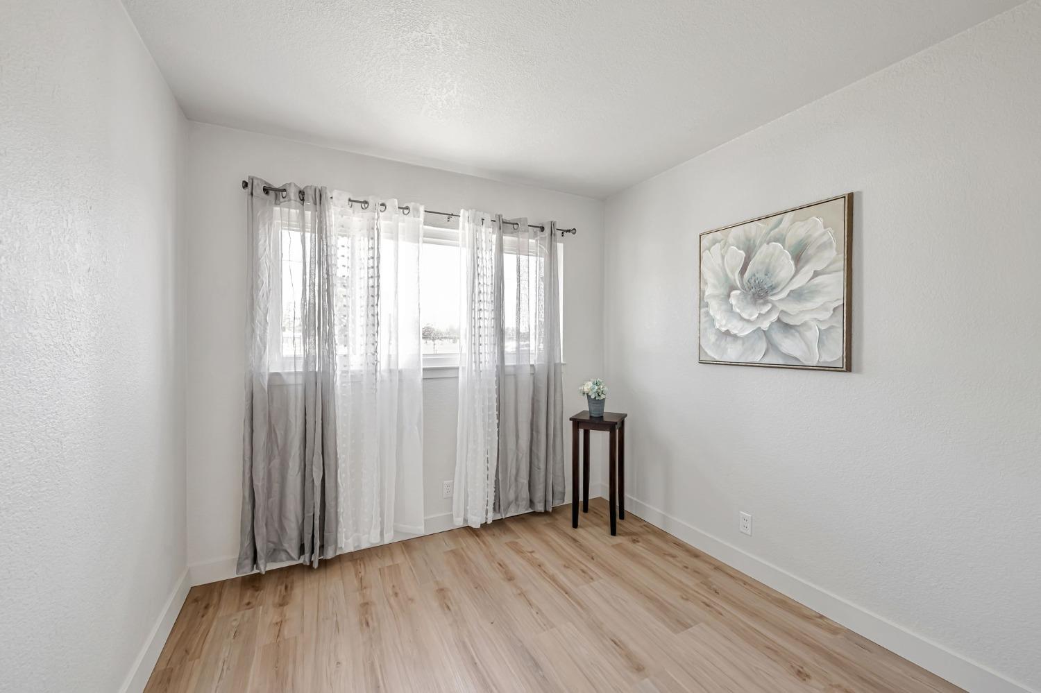Detail Gallery Image 19 of 27 For 2253 Edison Ave, Sacramento,  CA 95821 - 3 Beds | 1 Baths