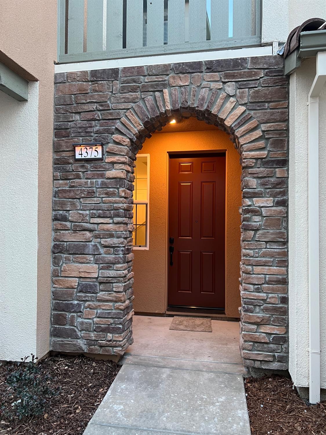 Detail Gallery Image 2 of 51 For 4375 Garonne Walk, Sacramento,  CA 95834 - 4 Beds | 3/1 Baths