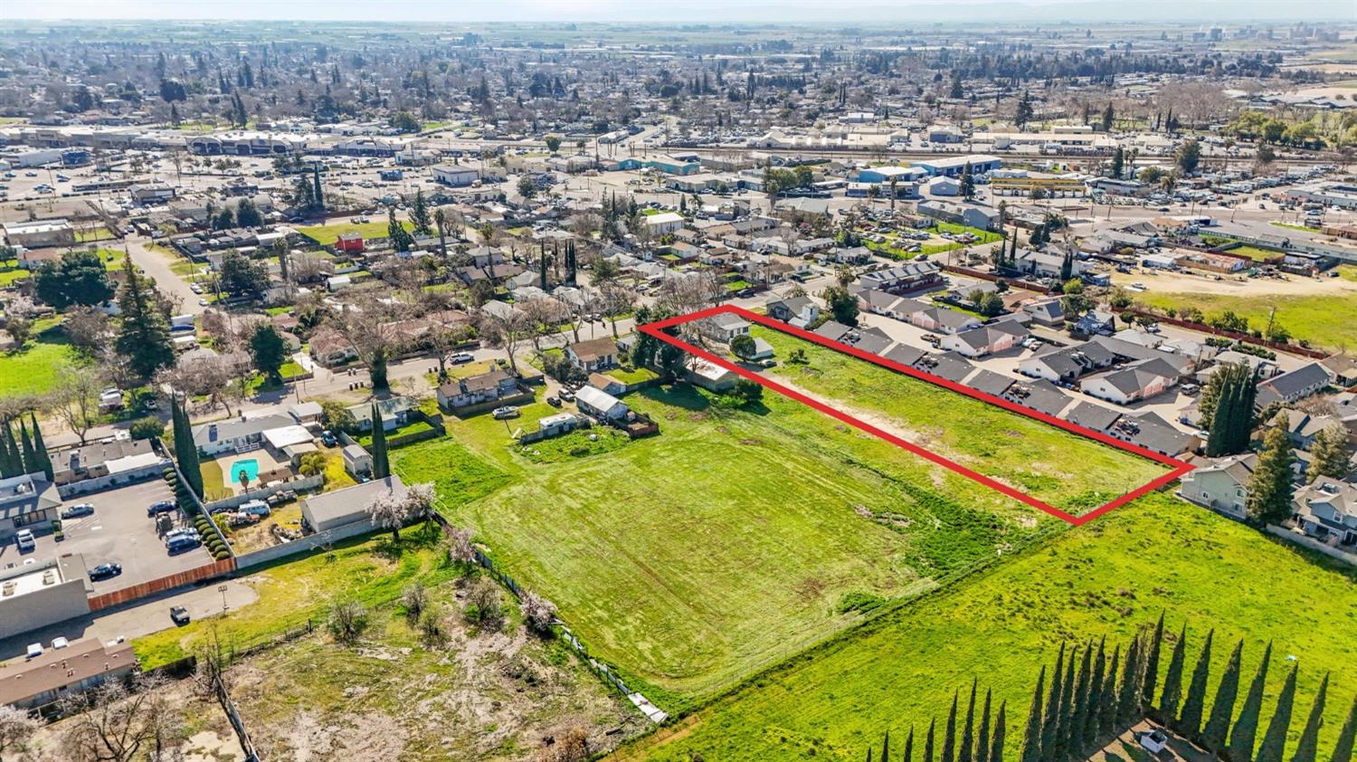 Almond Avenue, Turlock, California image 14