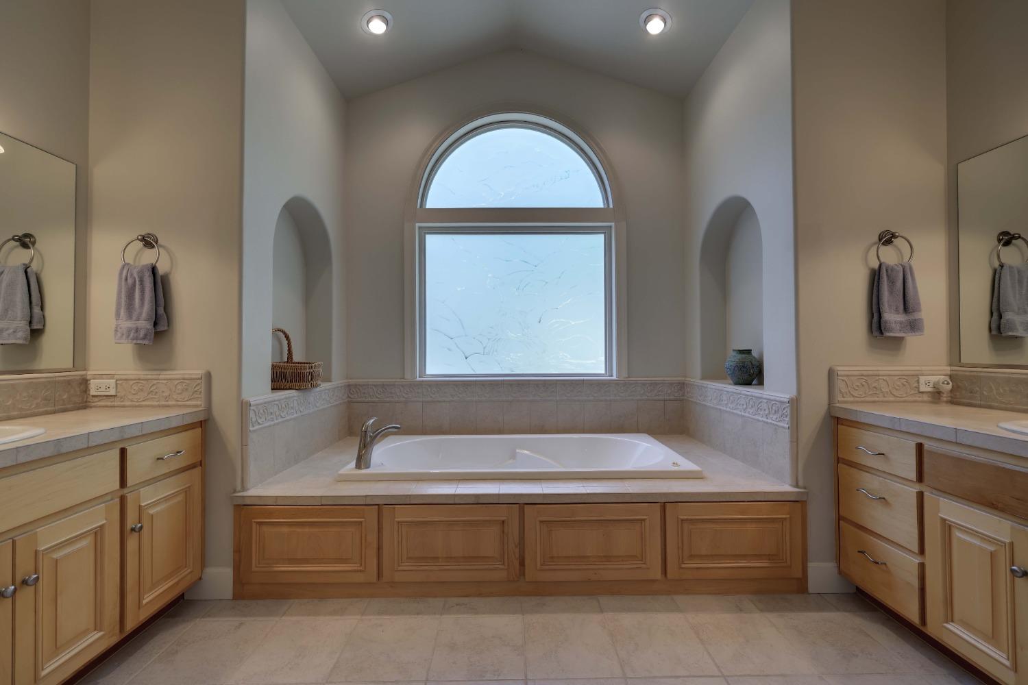 Detail Gallery Image 37 of 82 For 18572 Hummingbird Dr, Penn Valley,  CA 95946 - 3 Beds | 2/1 Baths