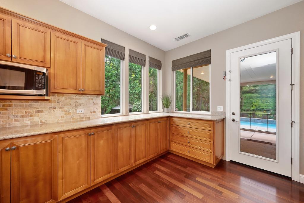 Detail Gallery Image 13 of 73 For 4980 Indian Lane, Foresthill,  CA 95631 - 3 Beds | 2/1 Baths
