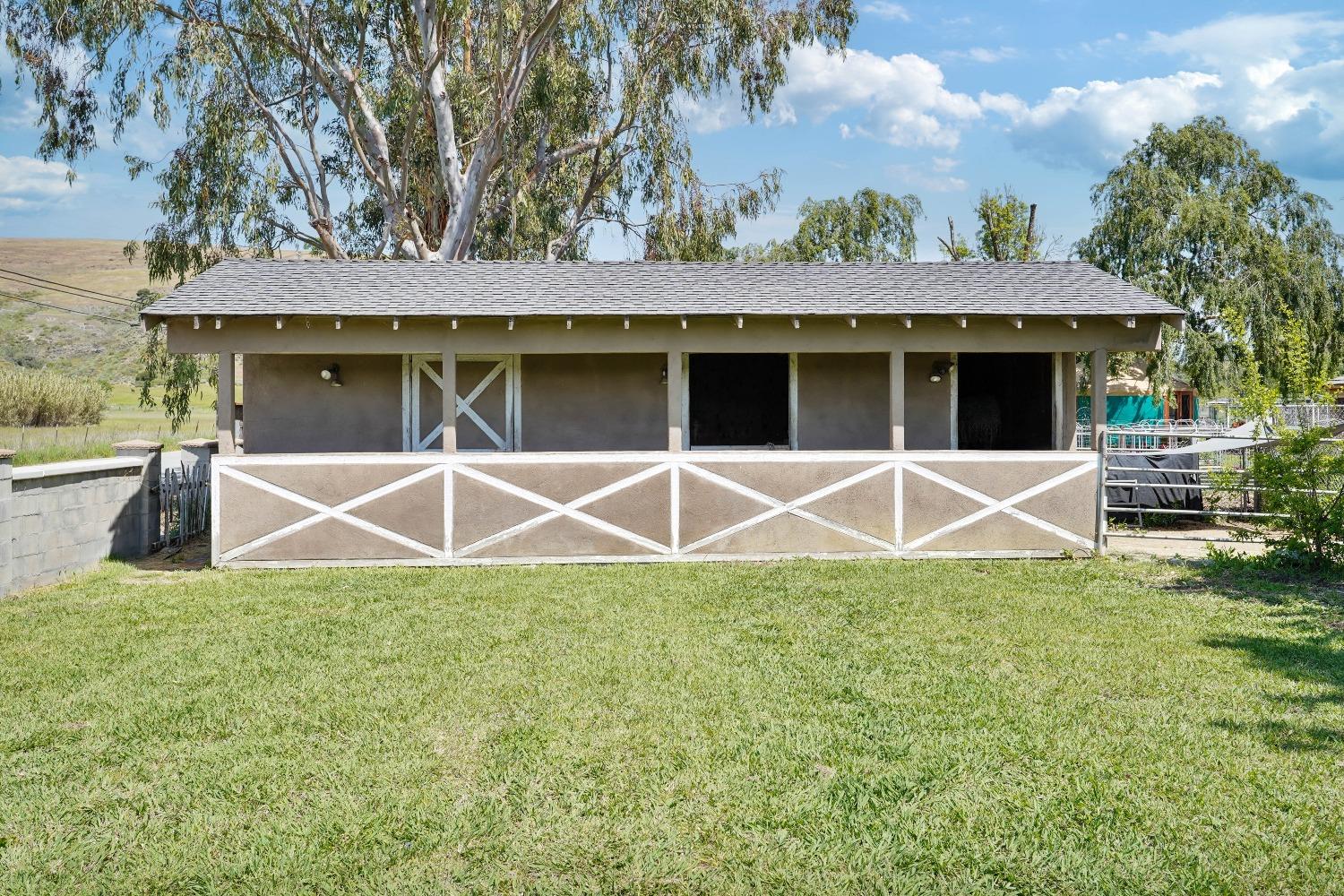 Fortini Road, San Jose, California image 17
