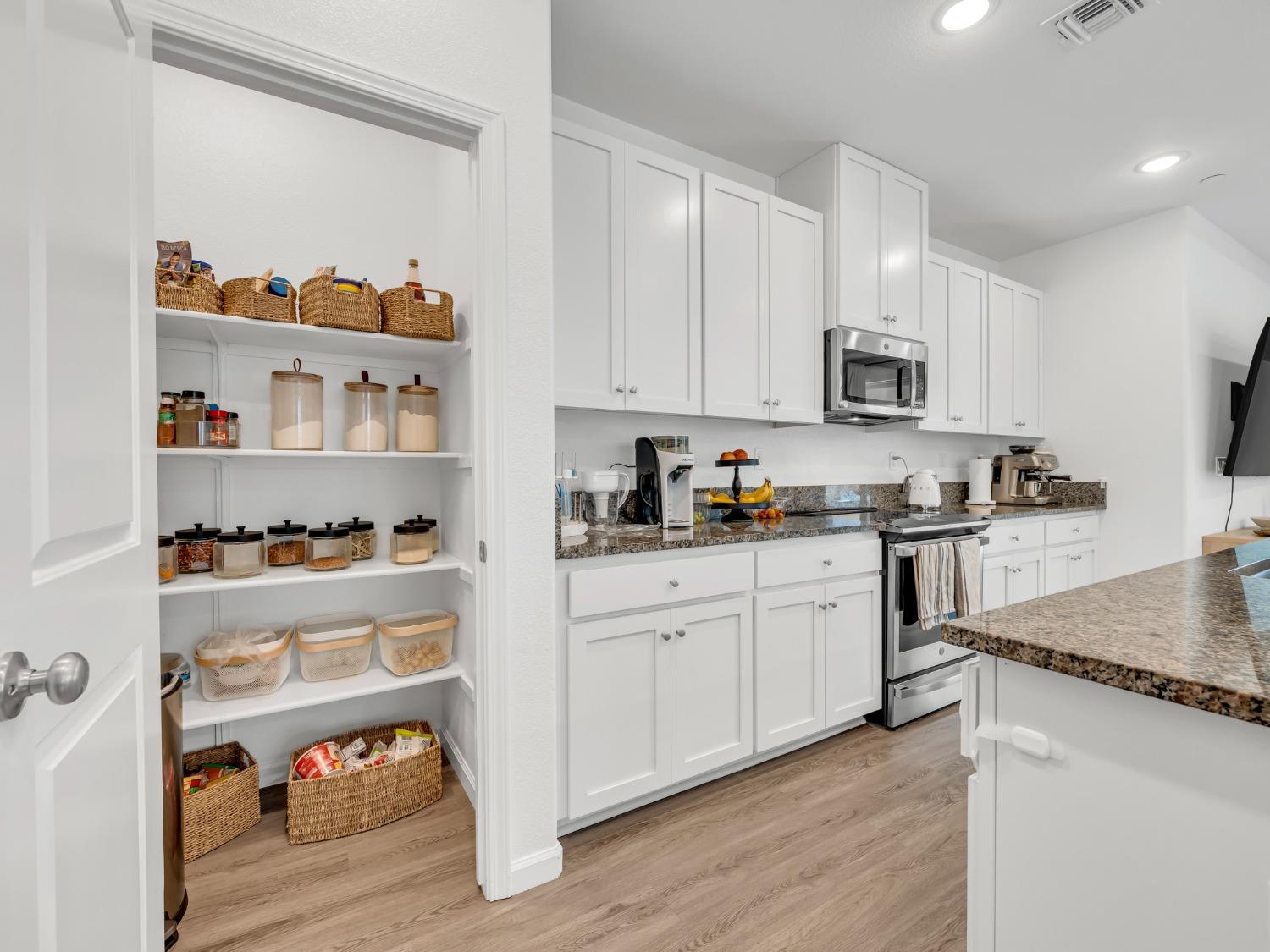 Creede Way, Rancho Cordova, California image 16