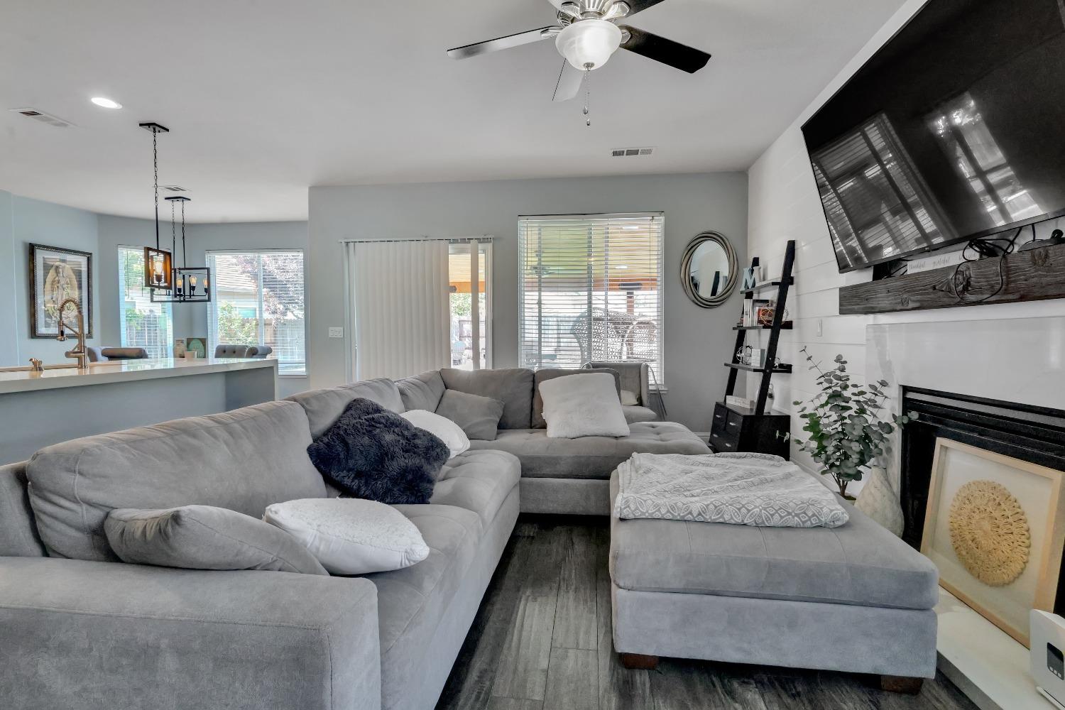 Detail Gallery Image 35 of 71 For 3827 Vecchio Ln, Stockton,  CA 95212 - 3 Beds | 2/1 Baths