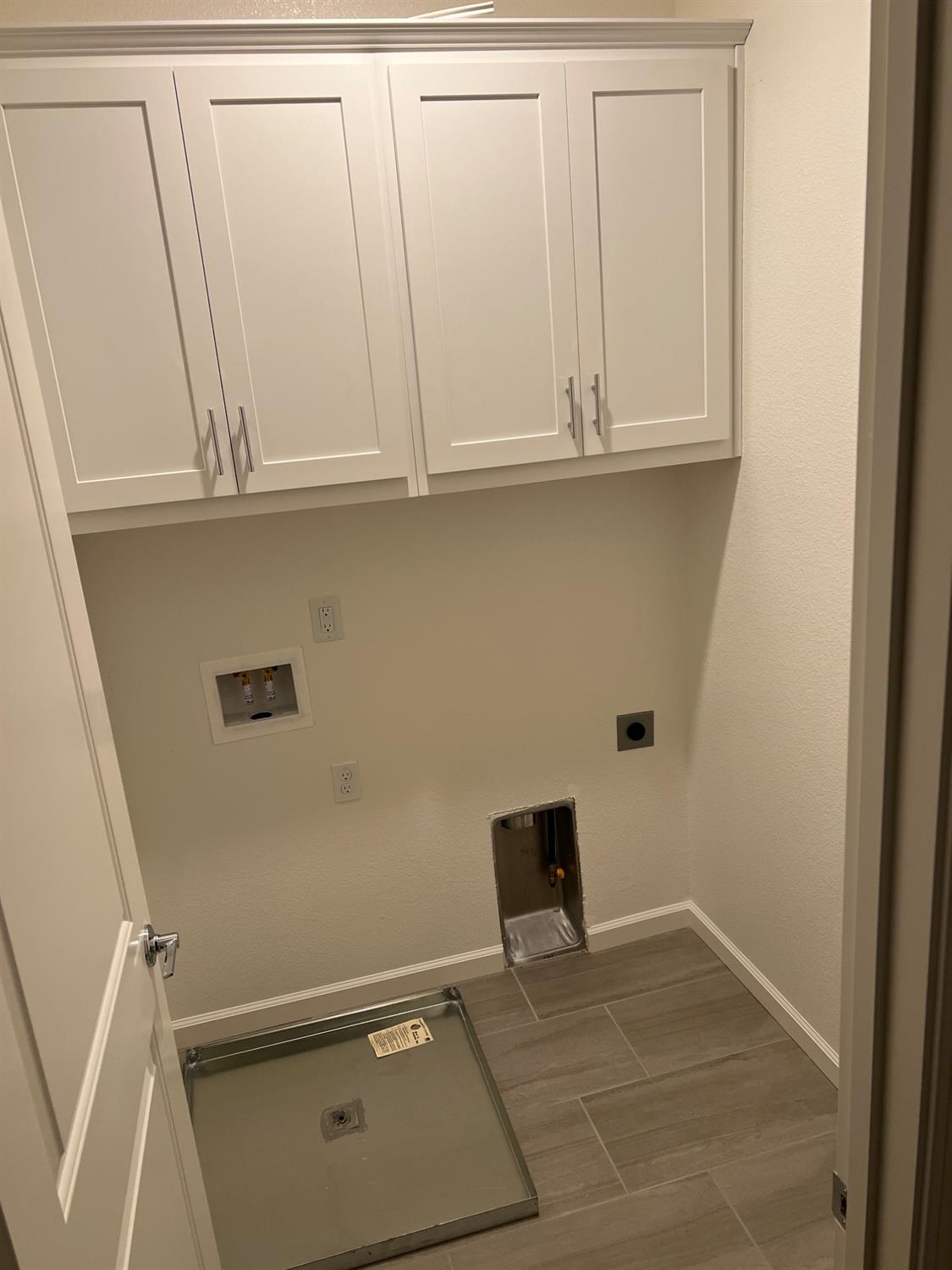 Detail Gallery Image 51 of 51 For 4375 Garonne Walk, Sacramento,  CA 95834 - 4 Beds | 3/1 Baths