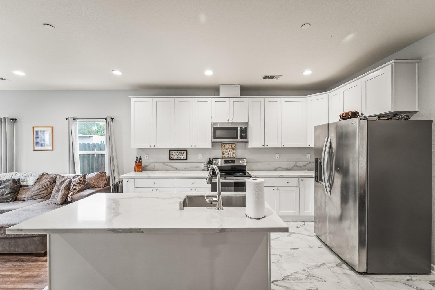 Detail Gallery Image 14 of 36 For 5324 8th St, Keyes,  CA 95328 - 4 Beds | 2 Baths