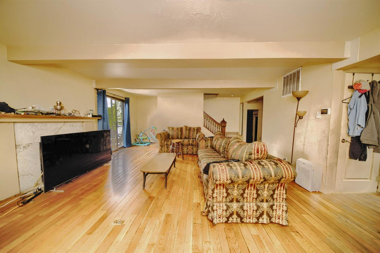 Detail Gallery Image 16 of 90 For 2244 Scenic Dr, Modesto,  CA 95355 - 4 Beds | 3/1 Baths