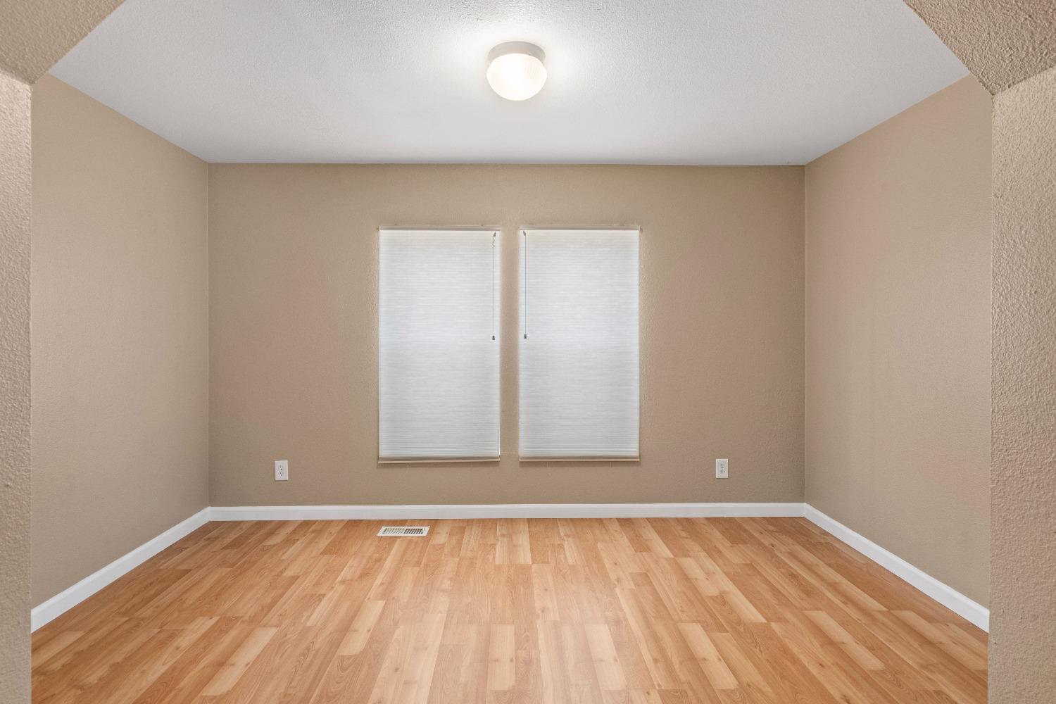 Detail Gallery Image 10 of 38 For 5100 N Highway 99 202, Stockton,  CA 95212 - 3 Beds | 2 Baths