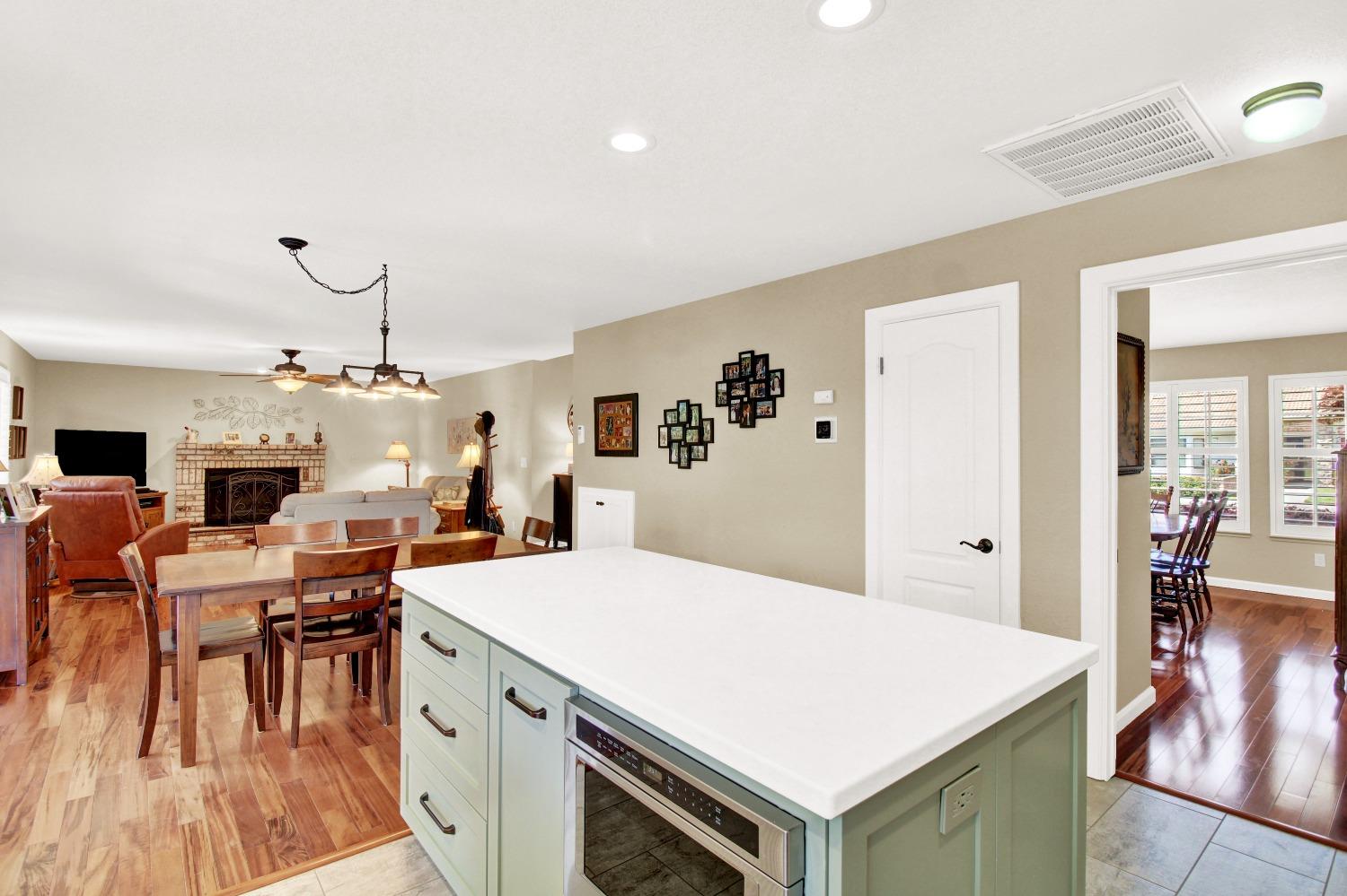 Detail Gallery Image 47 of 73 For 2660 Emerald Way, Turlock,  CA 95382 - 4 Beds | 3 Baths