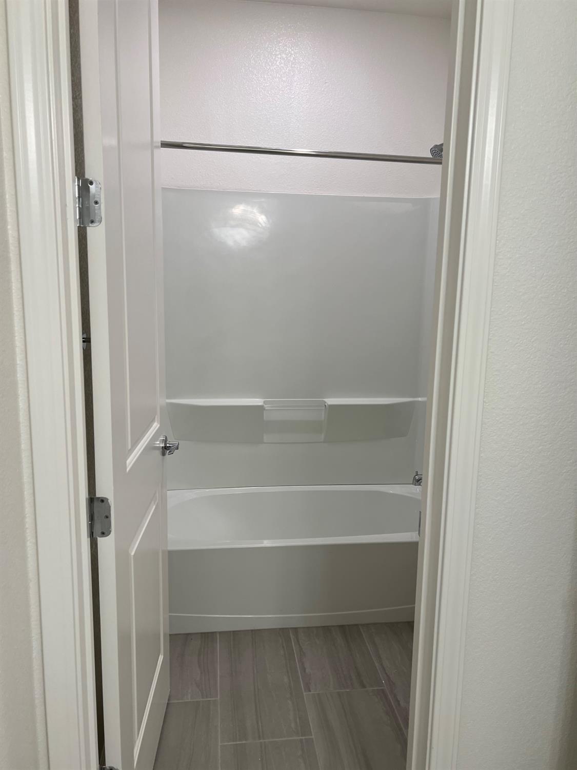 Detail Gallery Image 31 of 51 For 4375 Garonne Walk, Sacramento,  CA 95834 - 4 Beds | 3/1 Baths
