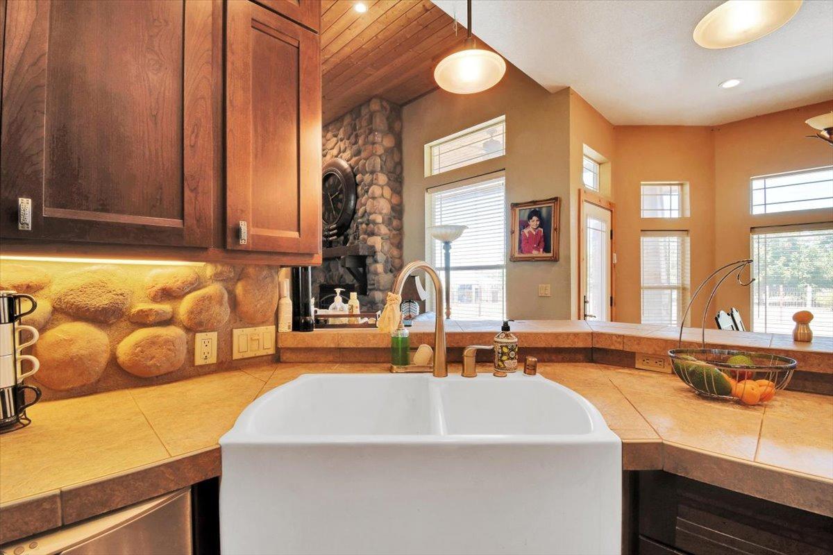 Detail Gallery Image 28 of 94 For 5421 Walnut Dr, Williams,  CA 95987 - 4 Beds | 3/1 Baths