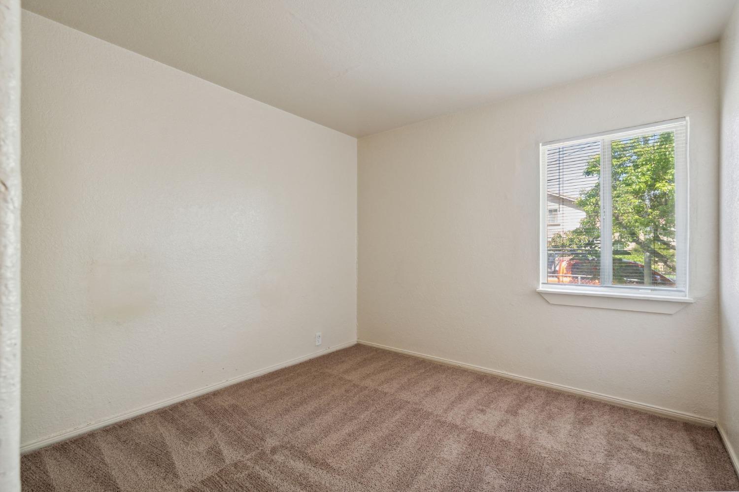 Detail Gallery Image 13 of 20 For 120 Tinker Way, Sacramento,  CA 95838 - 3 Beds | 1 Baths