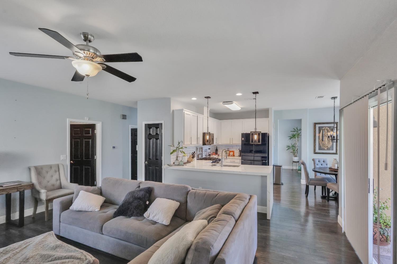 Detail Gallery Image 34 of 71 For 3827 Vecchio Ln, Stockton,  CA 95212 - 3 Beds | 2/1 Baths