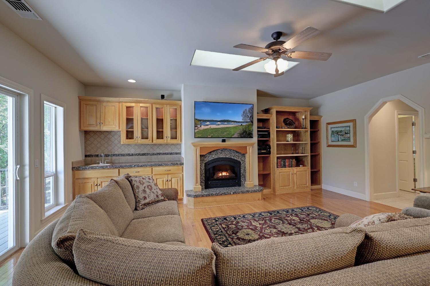 Detail Gallery Image 18 of 82 For 18572 Hummingbird Dr, Penn Valley,  CA 95946 - 3 Beds | 2/1 Baths