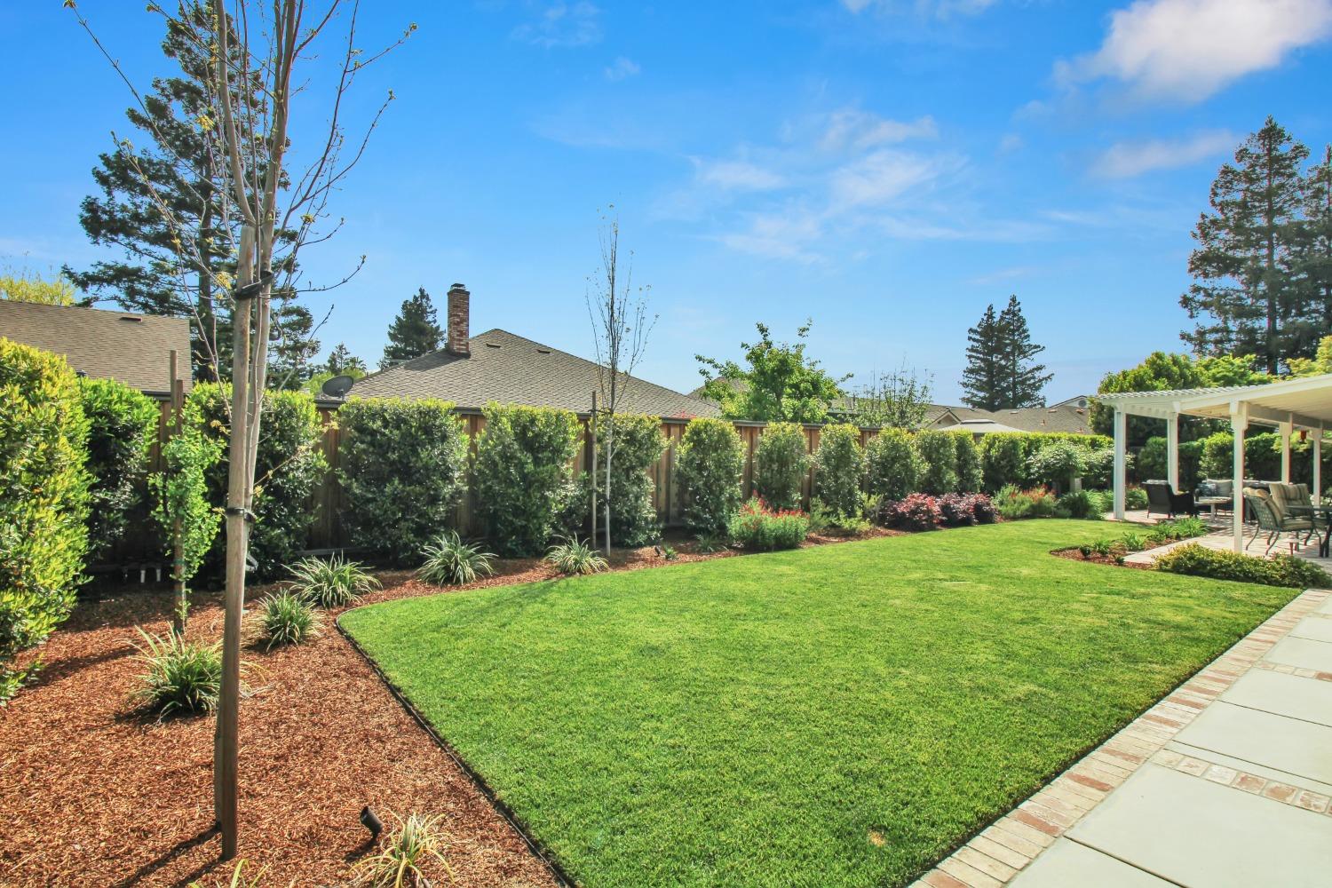 Detail Gallery Image 11 of 73 For 2660 Emerald Way, Turlock,  CA 95382 - 4 Beds | 3 Baths