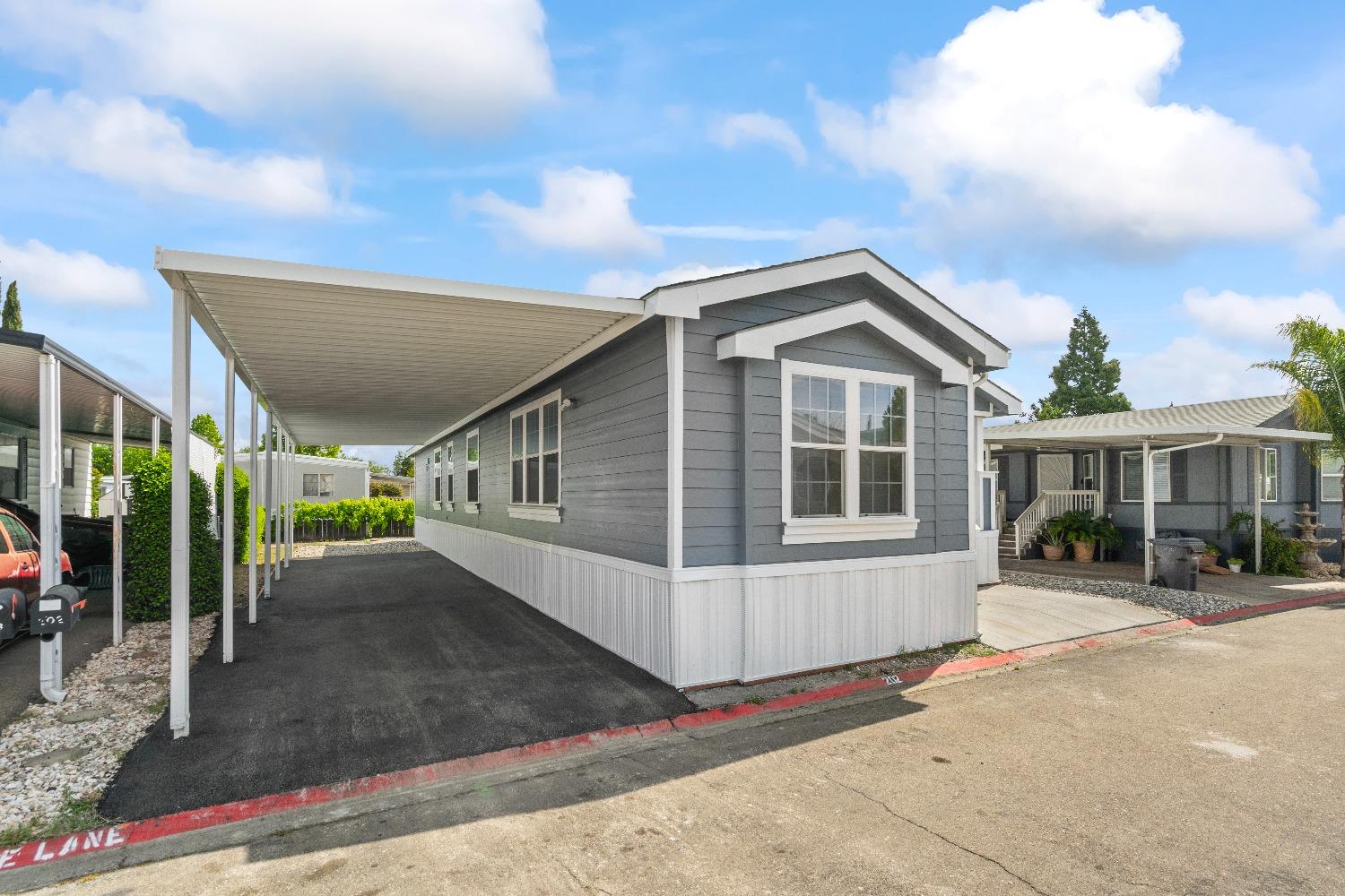 Detail Gallery Image 3 of 38 For 5100 N Highway 99 202, Stockton,  CA 95212 - 3 Beds | 2 Baths