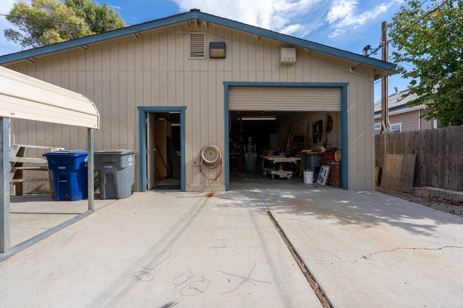 Detail Gallery Image 11 of 15 For 339 H St, Los Banos,  CA 93635 - – Beds | – Baths