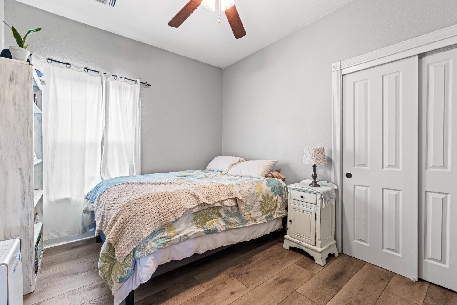 Sweetbriar Court, Auburn, California image 19