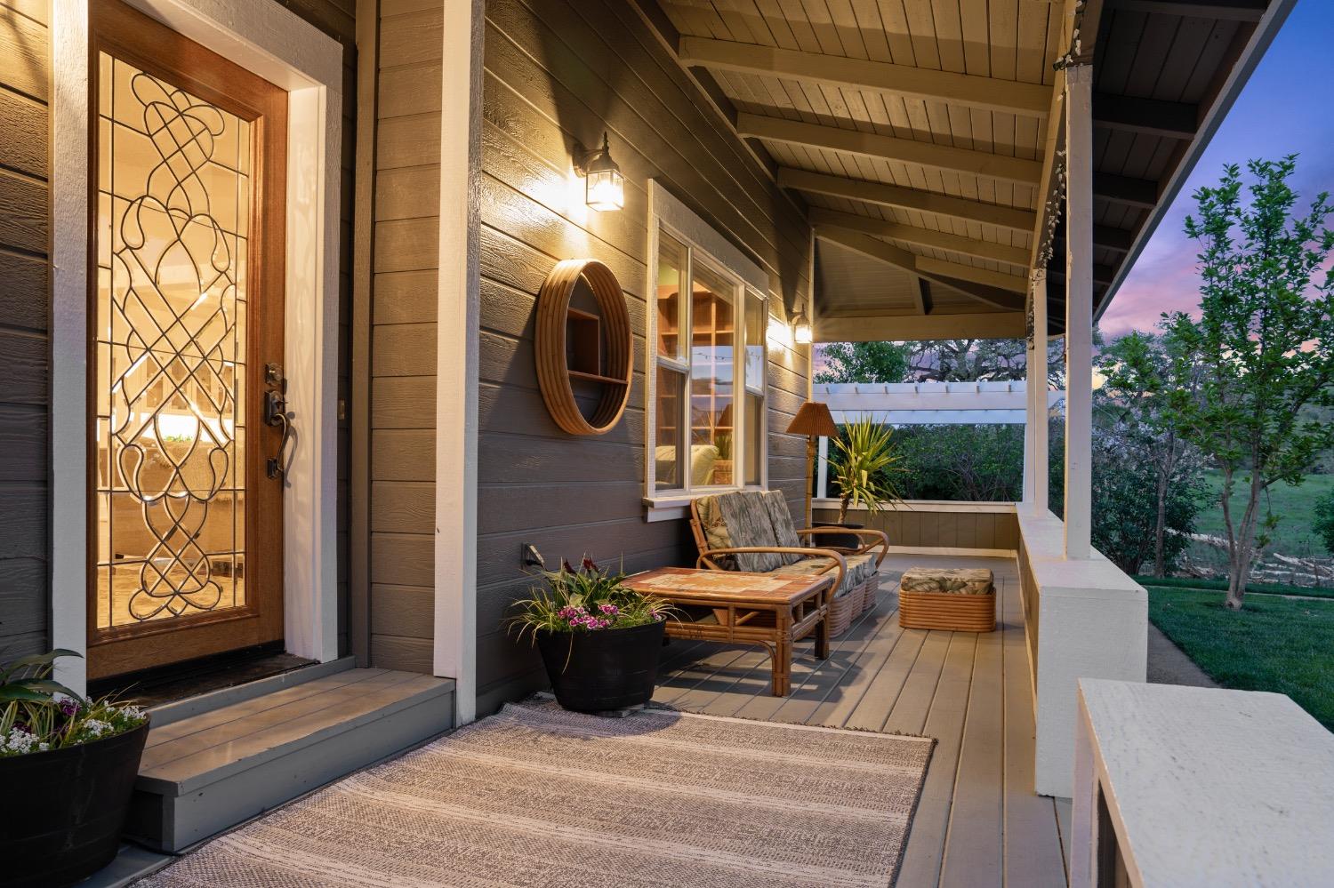 Detail Gallery Image 6 of 92 For 12860 Locust Ln, Sutter Creek,  CA 95685 - 3 Beds | 4 Baths