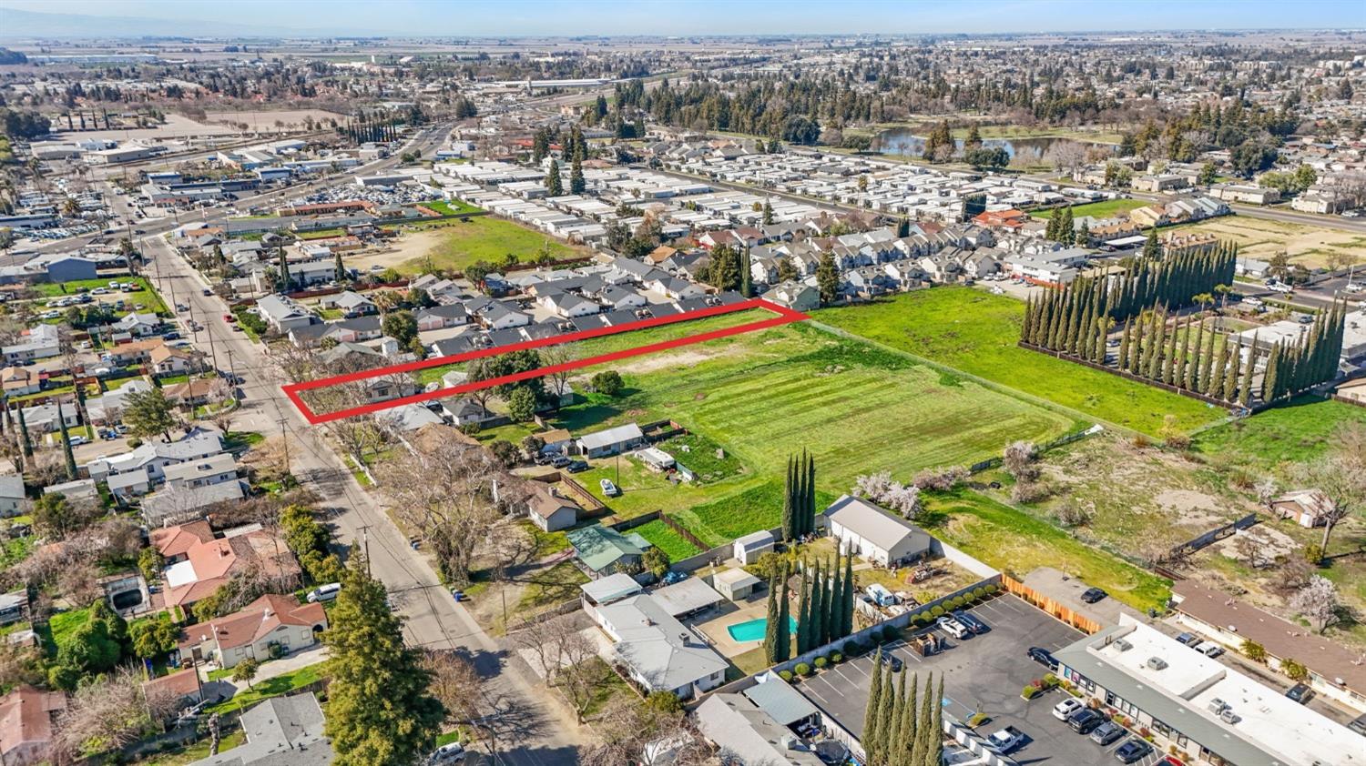 Almond Avenue, Turlock, California image 15