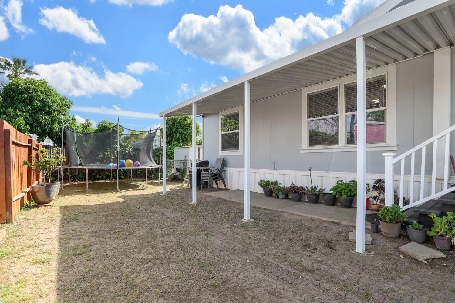 Detail Gallery Image 2 of 33 For 5100 N Hwy 99 182, Stockton,  CA 95212 - 3 Beds | 2 Baths