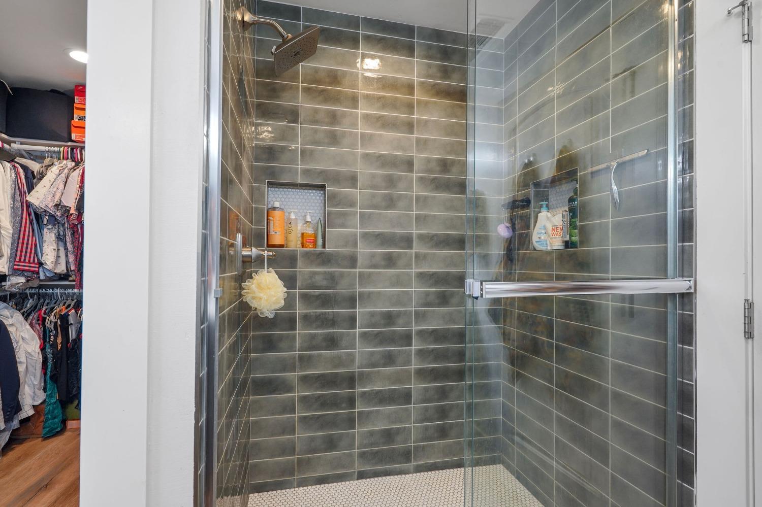 Detail Gallery Image 15 of 34 For 2741 Santa Clara Way, Sacramento,  CA 95817 - 4 Beds | 2/1 Baths