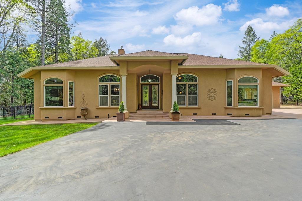Detail Gallery Image 2 of 73 For 4980 Indian Lane, Foresthill,  CA 95631 - 3 Beds | 2/1 Baths