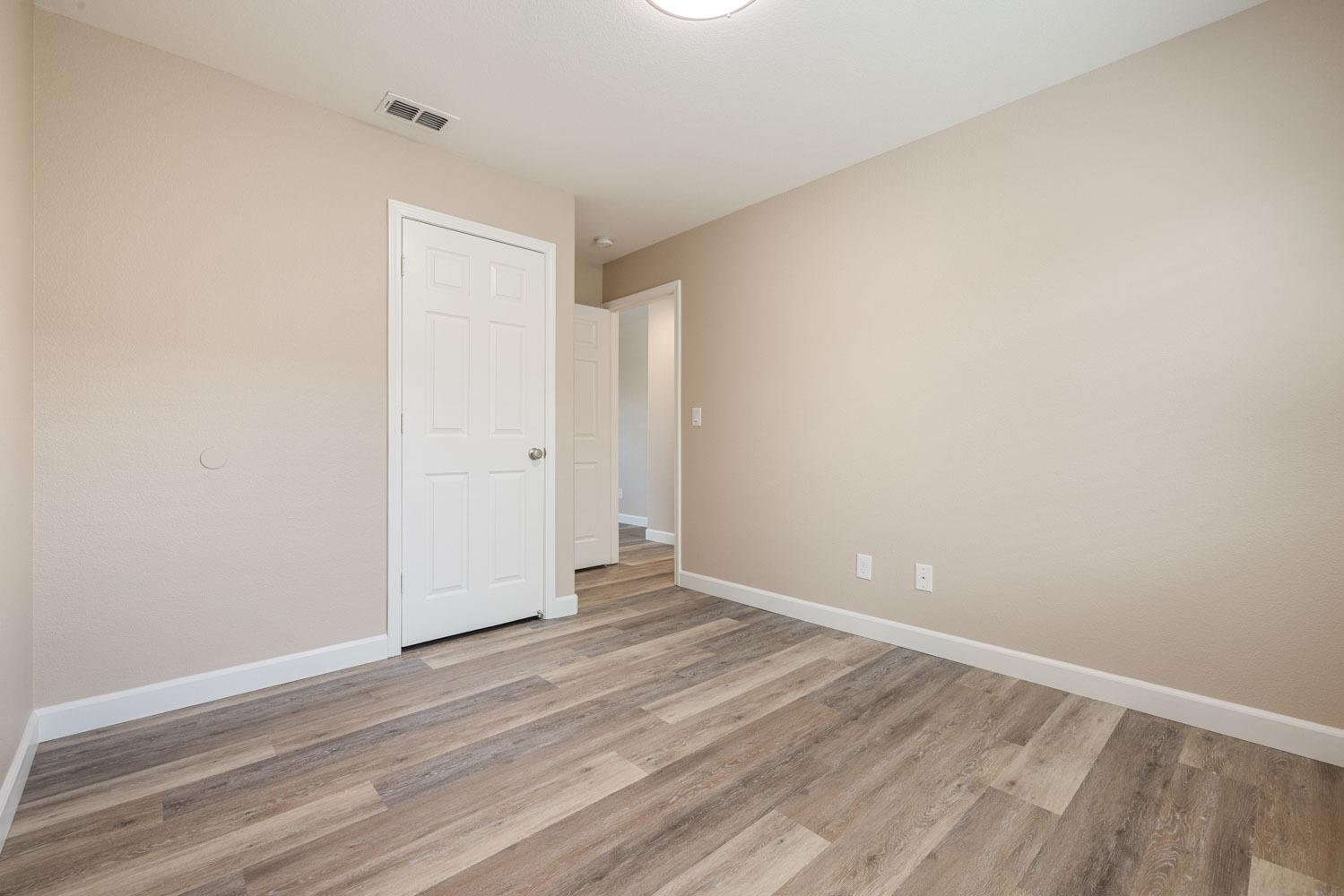Detail Gallery Image 12 of 20 For 3956 Amelia Dr, Stockton,  CA 95204 - 3 Beds | 2 Baths