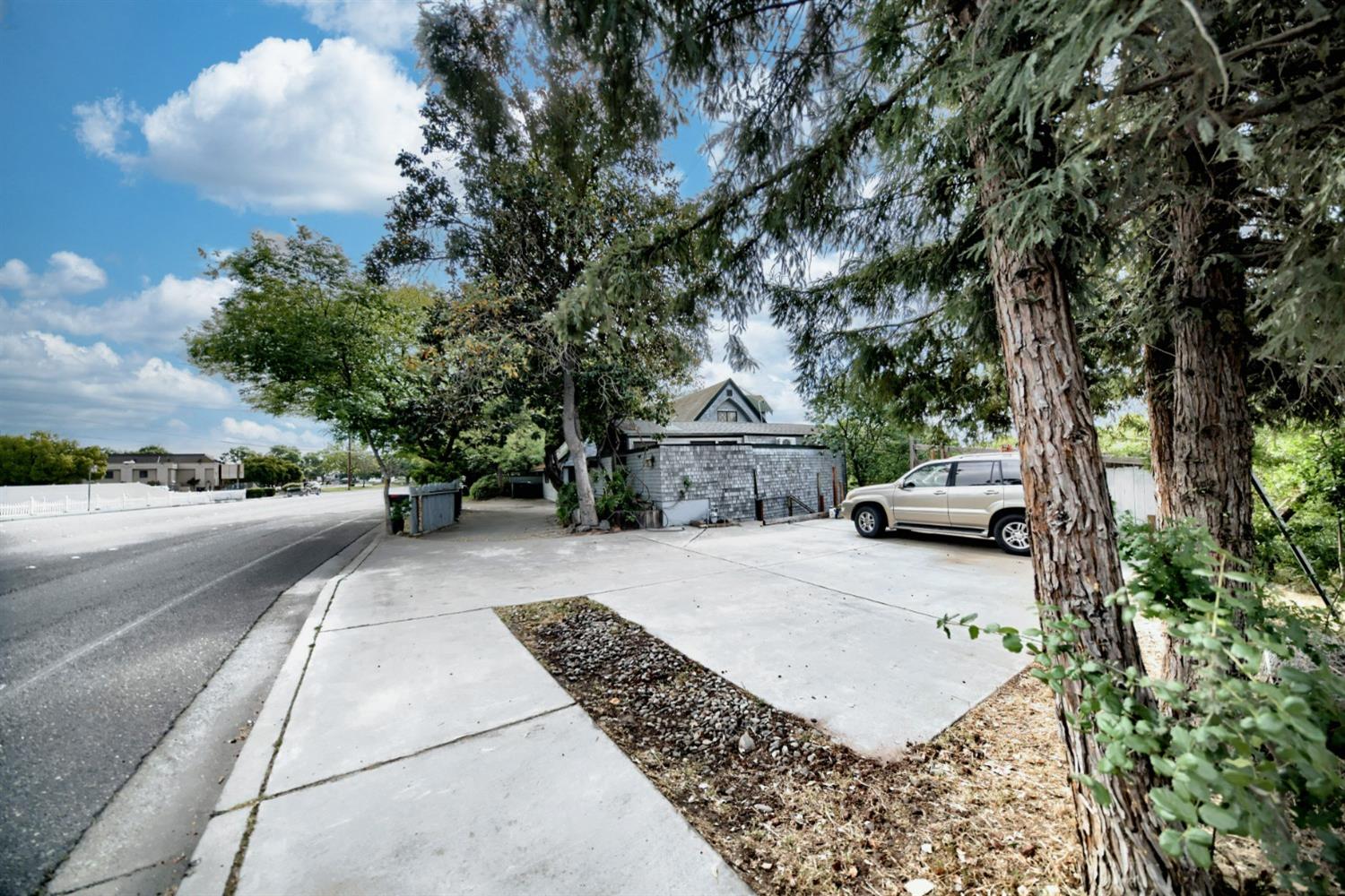 Detail Gallery Image 47 of 90 For 2244 Scenic Dr, Modesto,  CA 95355 - 4 Beds | 3/1 Baths