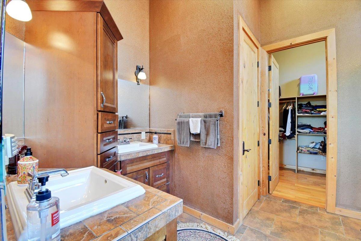 Detail Gallery Image 31 of 94 For 5421 Walnut Dr, Williams,  CA 95987 - 4 Beds | 3/1 Baths