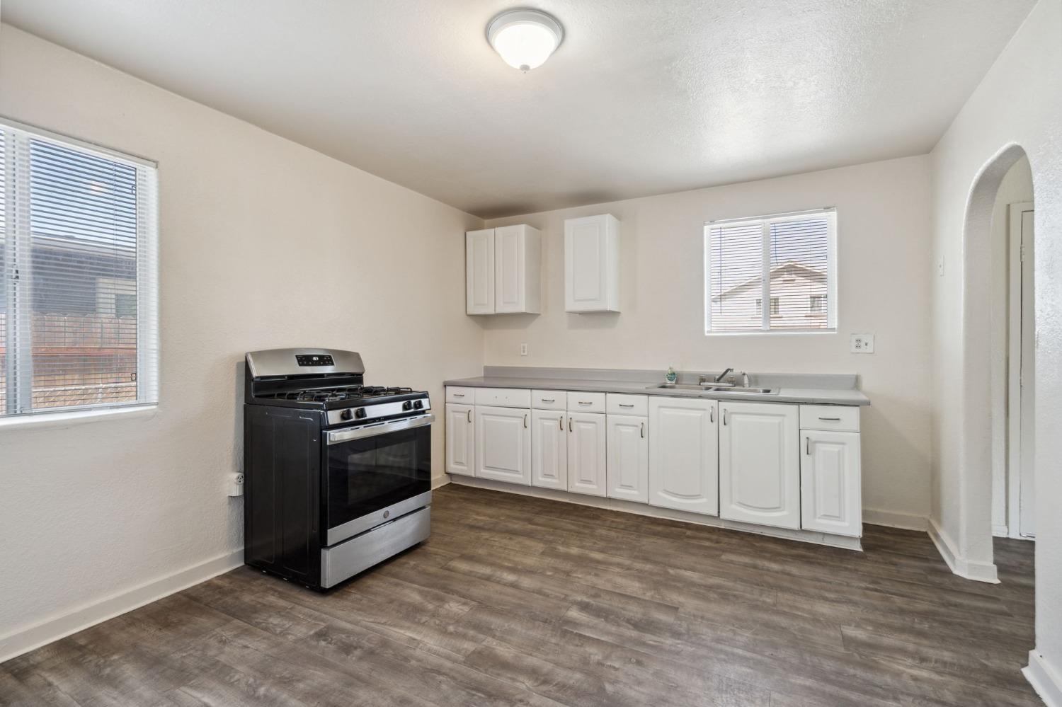 Detail Gallery Image 7 of 20 For 120 Tinker Way, Sacramento,  CA 95838 - 3 Beds | 1 Baths