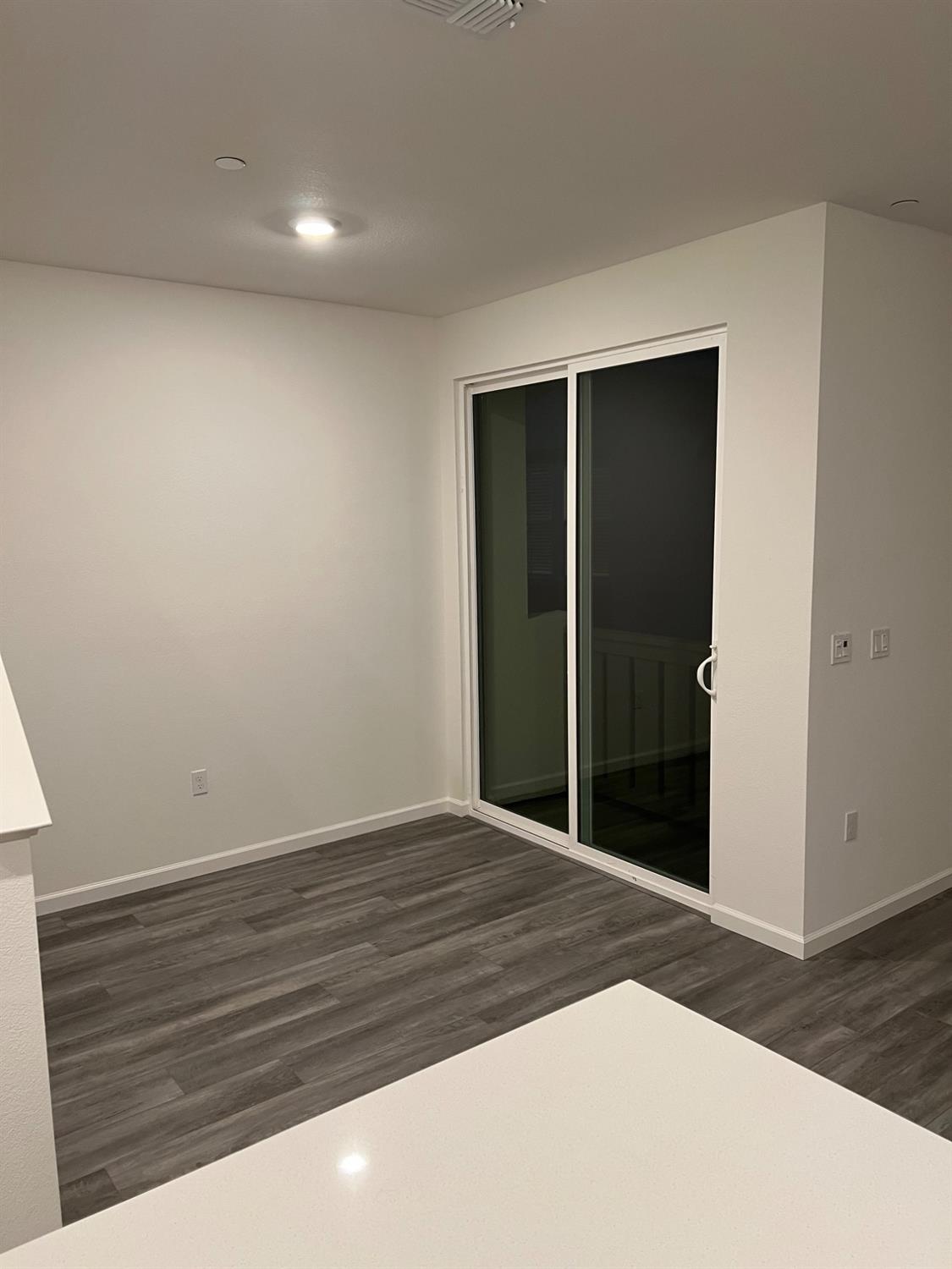 Detail Gallery Image 46 of 51 For 4375 Garonne Walk, Sacramento,  CA 95834 - 4 Beds | 3/1 Baths