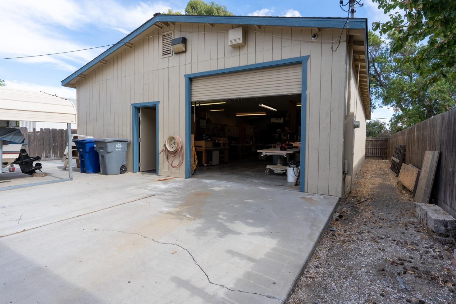 Detail Gallery Image 12 of 15 For 339 H St, Los Banos,  CA 93635 - – Beds | – Baths
