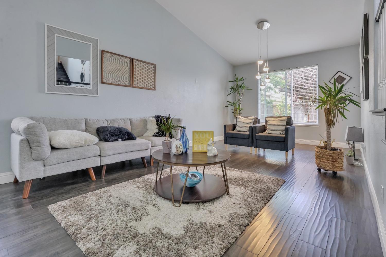 Detail Gallery Image 6 of 71 For 3827 Vecchio Ln, Stockton,  CA 95212 - 3 Beds | 2/1 Baths