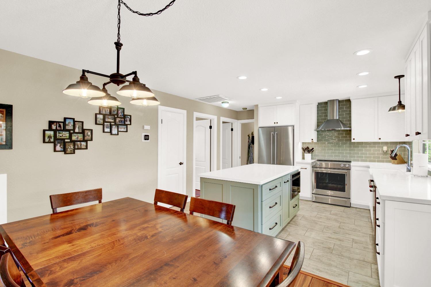 Detail Gallery Image 41 of 73 For 2660 Emerald Way, Turlock,  CA 95382 - 4 Beds | 3 Baths