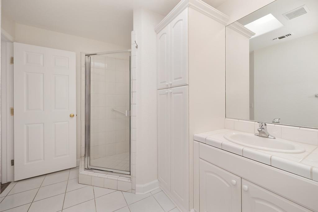 Photo #26: 225048218 Listing: Photo #26