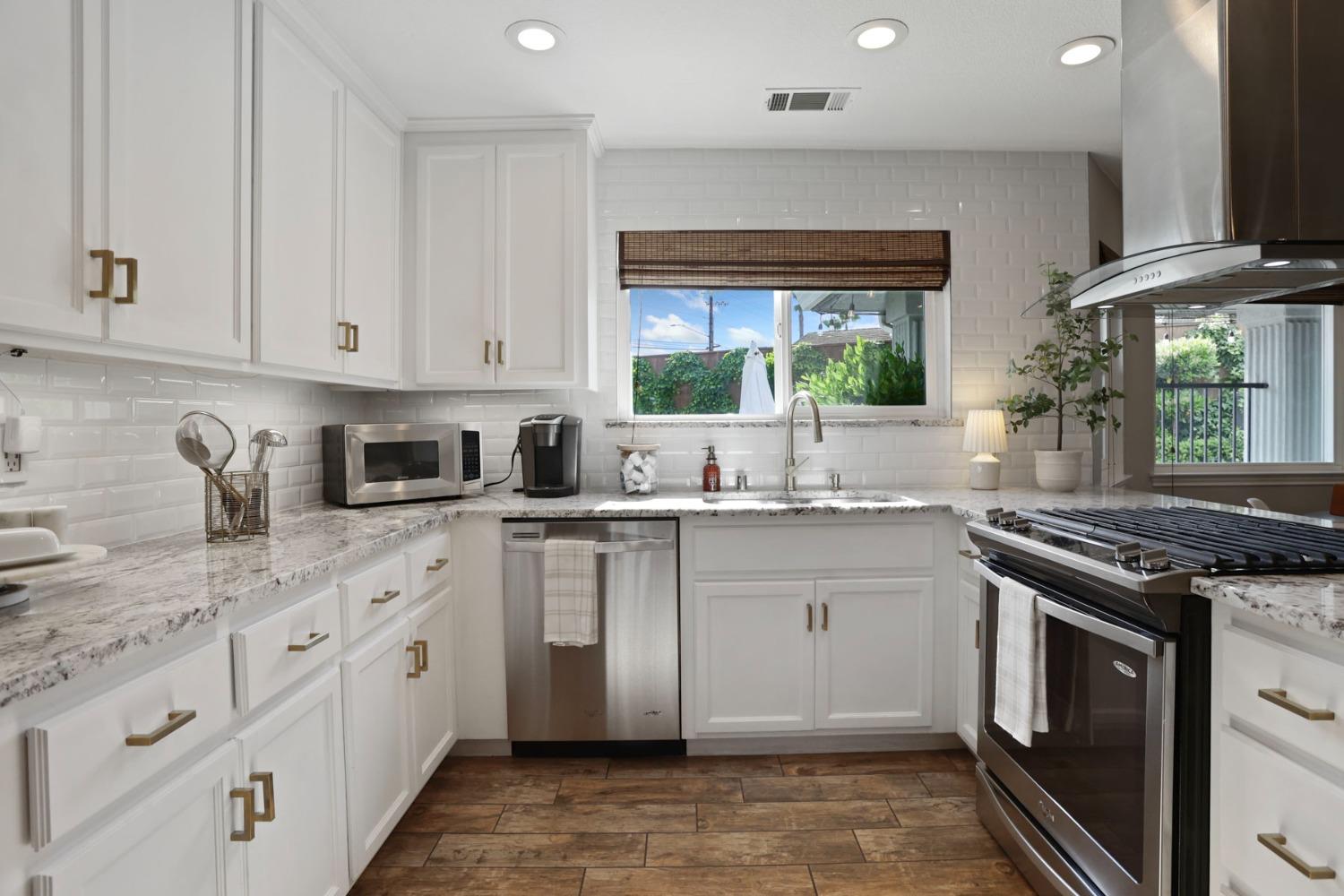 Detail Gallery Image 19 of 85 For 248 River Oaks Dr, Lodi,  CA 95240 - 4 Beds | 3 Baths