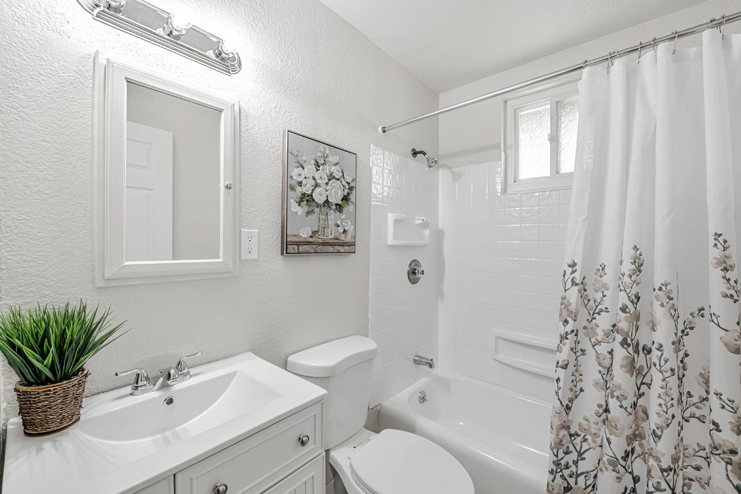Detail Gallery Image 21 of 27 For 2253 Edison Ave, Sacramento,  CA 95821 - 3 Beds | 1 Baths