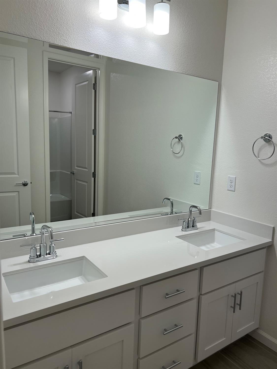 Detail Gallery Image 28 of 51 For 4375 Garonne Walk, Sacramento,  CA 95834 - 4 Beds | 3/1 Baths