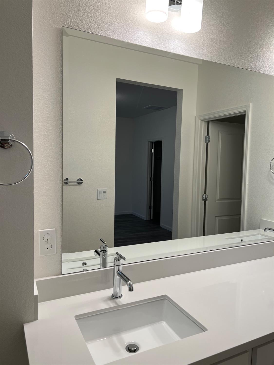 Detail Gallery Image 30 of 51 For 4375 Garonne Walk, Sacramento,  CA 95834 - 4 Beds | 3/1 Baths
