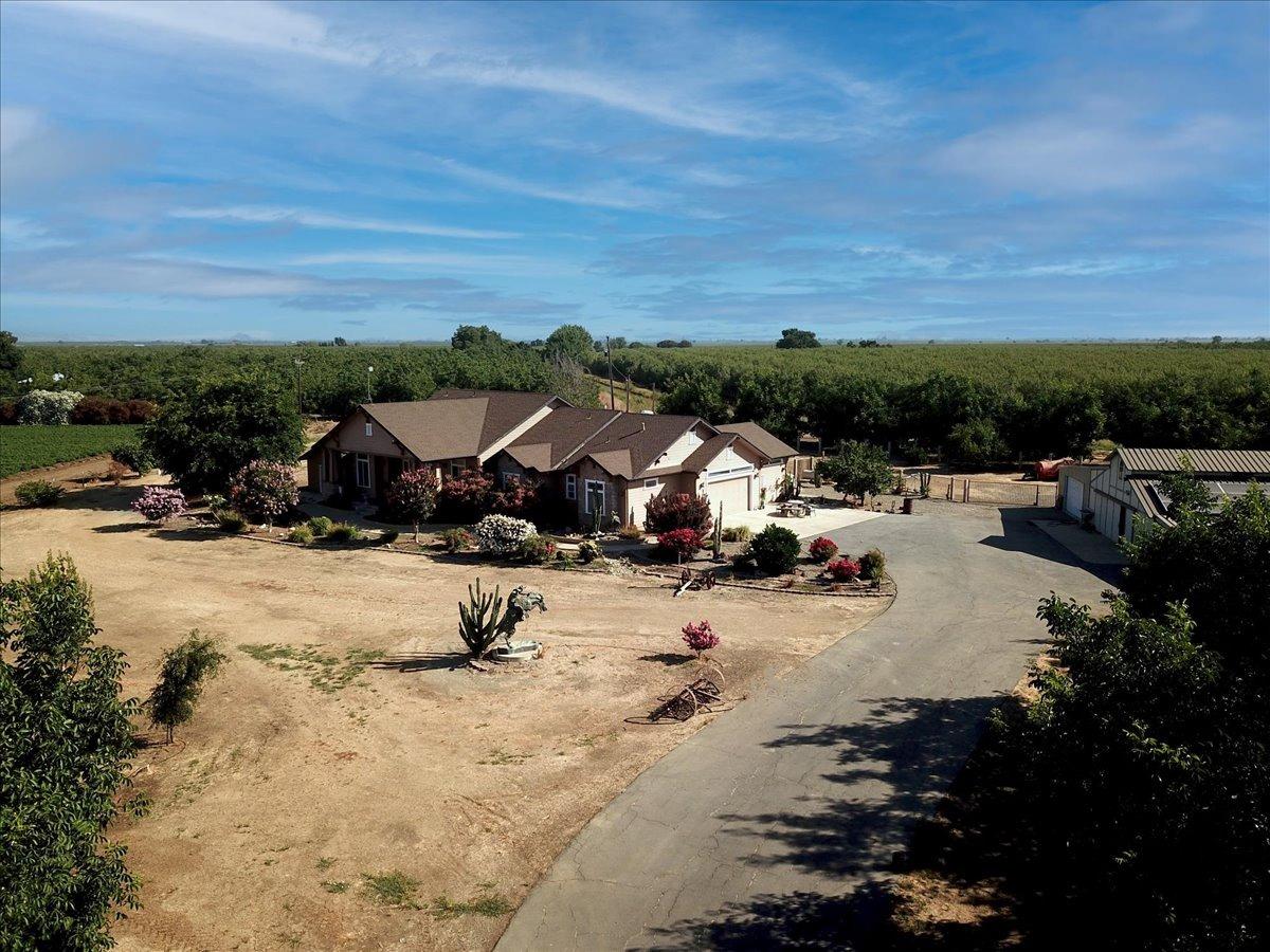 Detail Gallery Image 2 of 94 For 5421 Walnut Dr, Williams,  CA 95987 - 4 Beds | 3/1 Baths