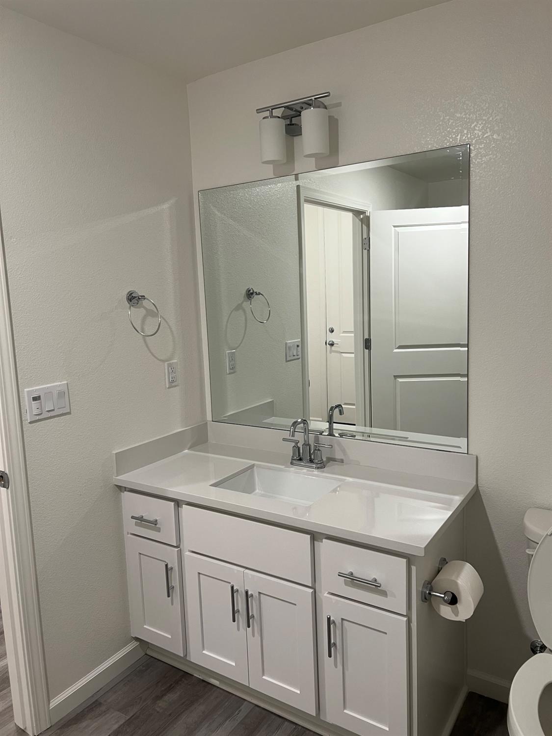 Detail Gallery Image 7 of 51 For 4375 Garonne Walk, Sacramento,  CA 95834 - 4 Beds | 3/1 Baths