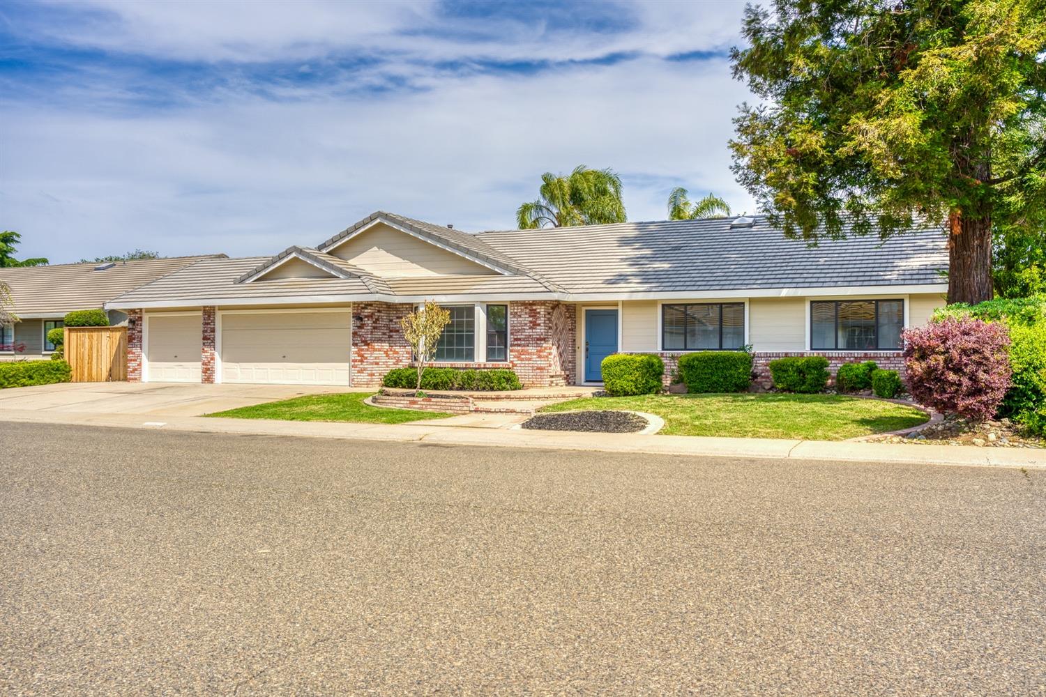 Detail Gallery Image 1 of 1 For 753 Corvey Cir, Galt,  CA 95632 - 4 Beds | 2/1 Baths
