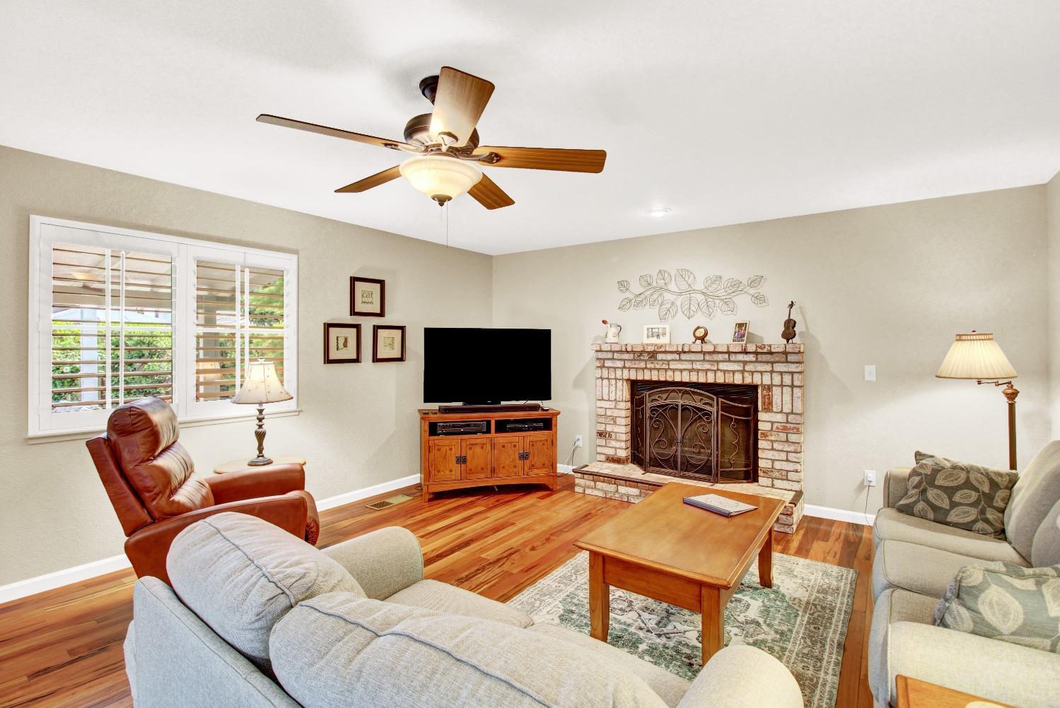 Detail Gallery Image 36 of 73 For 2660 Emerald Way, Turlock,  CA 95382 - 4 Beds | 3 Baths