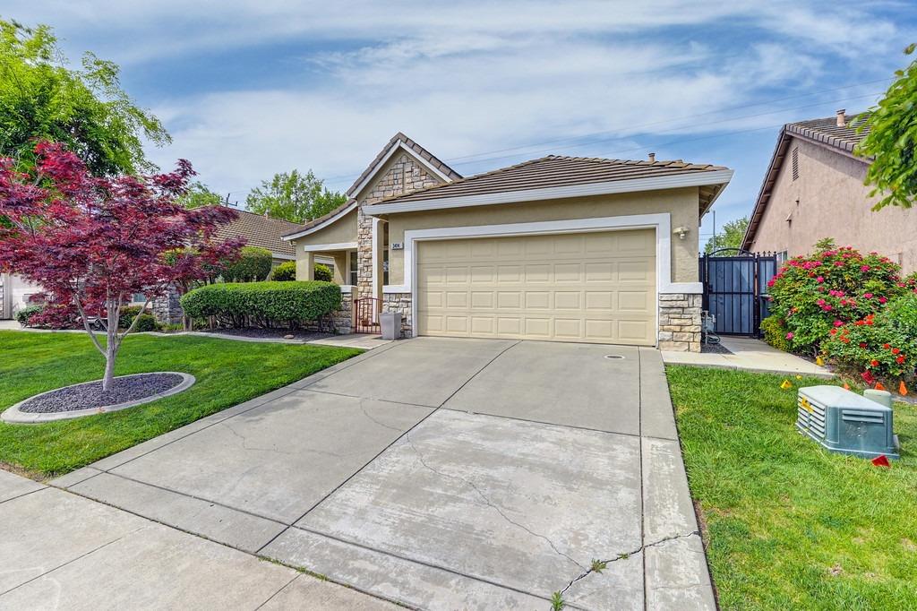 Zalema Way, Sacramento, California image 3
