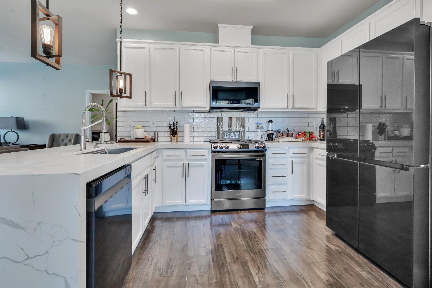 Detail Gallery Image 20 of 71 For 3827 Vecchio Ln, Stockton,  CA 95212 - 3 Beds | 2/1 Baths