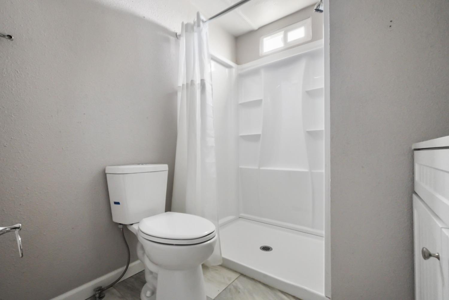 Detail Gallery Image 9 of 31 For 5513 Keith 30, Turlock,  CA 95382 - 1 Beds | 1 Baths