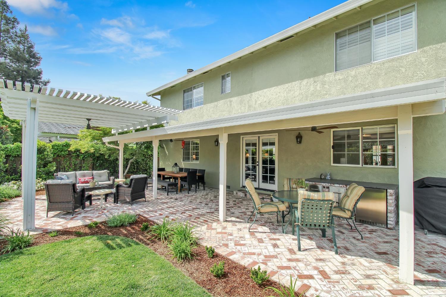 Detail Gallery Image 14 of 73 For 2660 Emerald Way, Turlock,  CA 95382 - 4 Beds | 3 Baths